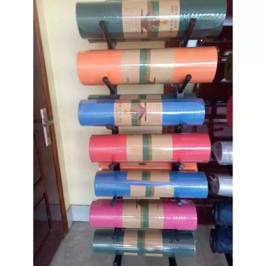 Giá để thảm yoga đa năng kệ treo đựng thảm tiết kiệm không gian tiện dụng chỉ 450.000đ 6 Giá để thảm yoga đa năng kệ treo đựng thảm tiết kiệm không gian tiện dụng chỉ 450.000đ 6