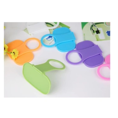 Giá đỡ điện thoại Song An - Đỡ sạc treo thông minh, gắn ổ điện, chỉ 5.000 VND