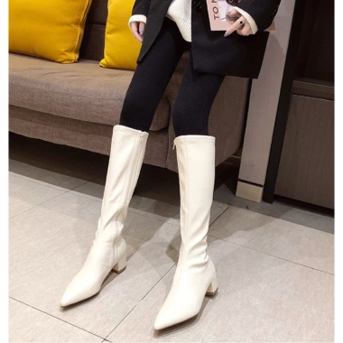 Giày boot cổ cao mũi nhọn gót vuông 5cm, ống dưới gối đen, đi du lịch - giảm giá 520k (BNCC42)