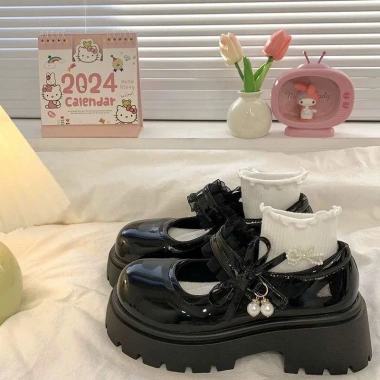 Giày búp bê Lobita nữ đế cao 4-5cm quai dán 2V ngọc treo REN thời trang - 33.000₫