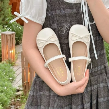 Giày búp bê nơ trắng kem đế cao su mềm LÉBI – Giá 195k, sẵn nhận trước Tết