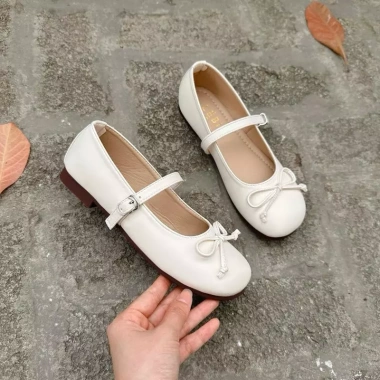 Giày búp bê nơ trắng kem đế cao su mềm LÉBI – Giá 195k, sẵn nhận trước Tết 8 Giày búp bê nơ trắng kem đế cao su mềm LÉBI – Giá 195k, sẵn nhận trước Tết 8