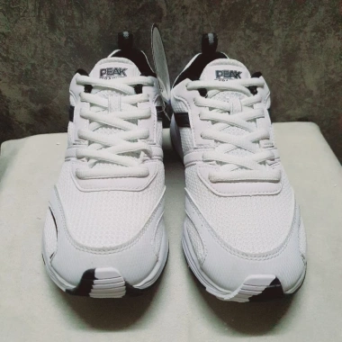 Giày chạy trail 2hand size 34 – Siêu nhẹ, độ bám tốt, giá 420.000đ, bền trekking
