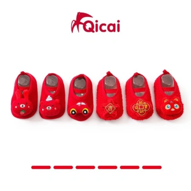 Giày Đỏ Bé Nữ Thôi Nôi Nhiều Hình Dịp Tết - Giá Gốc 54k Giảm 45k 3
