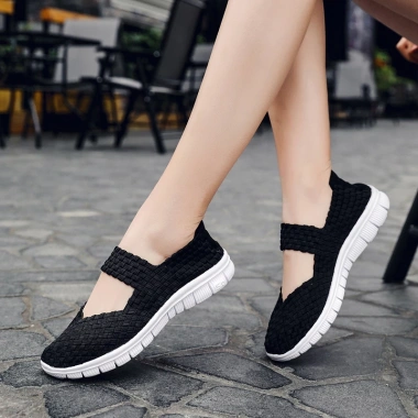 Giày Lười Dệt Nhẹ Thoáng Khí Chống Trượt - Thời Trang Nữ Giá 399.600 VND
