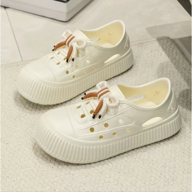 Giày nhựa lỗ Fashion thể thao năng động – nhẹ mềm, thoáng khí, đi làm, đi chơi Tết, tặng combo 4 charm 175k 4 Giày nhựa lỗ Fashion thể thao năng động – nhẹ mềm, thoáng khí, đi làm, đi chơi Tết, tặng combo 4 charm 175k 4