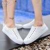 Giày Nhựa Lười Nam Nữ EVA Siêu Nhẹ Chống Nước, Lỗ Tổ Ong Thoáng Khí - 79k 3