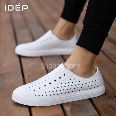 Giày Nhựa Lười Nam Nữ EVA Siêu Nhẹ Chống Nước, Lỗ Tổ Ong Thoáng Khí - 79k