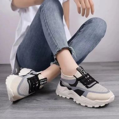 Giày nữ LVPEB thời trang, chất liệu nhẹ, giảm giá 61.800 VND - Giá gốc 80.340 VND 3