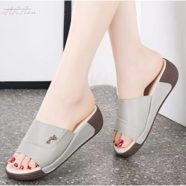Giày nữ sandal đế cao 5p nhẹ, thích hợp đi biển và dự tiệc - Giá 101.549 VND 8 Giày nữ sandal đế cao 5p nhẹ, thích hợp đi biển và dự tiệc - Giá 101.549 VND 8