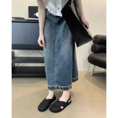 Giày quai hậu nữ sandal đế cao 2cm bít mũi da mềm đi chơi Hàn Quốc MS36 189.000₫