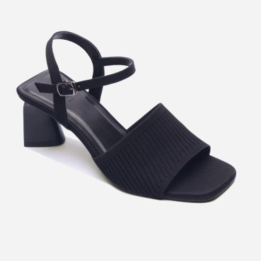 Giày Sandal Cao Gót Mũi Vuông Đen Thời Trang Tết 2.026 – Giá Ưu Đãi 345k 2