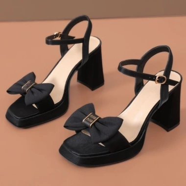 Giày sandal cao gót S80 cao 10p đế đúp 2 màu đen trắng thanh lịch sang trọng giảm giá 174k