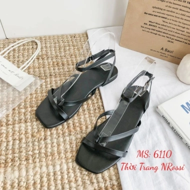 Giày sandal đế bệt nữ size lớn 40-44 FREESHIP - Giá chỉ 209.790₫ giảm mạnh