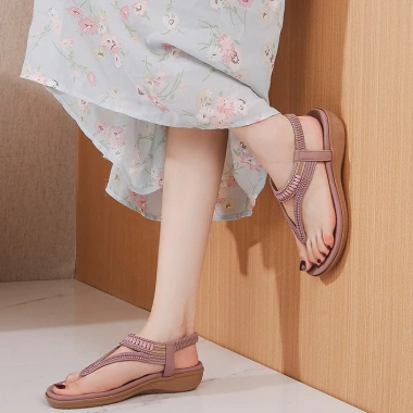 Giày sandal nữ 2.023 phong cách Âu-Mỹ, dây đeo đàn hồi, đính hạt mềm mại, thoáng khí, nhẹ thoải mái, size lớn - 340k 3