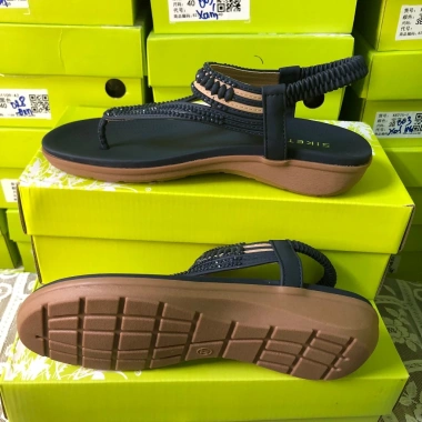 Giày sandal nữ 2.023 phong cách Âu-Mỹ, dây đeo đàn hồi, đính hạt mềm mại, thoáng khí, nhẹ thoải mái, size lớn - 340k 6