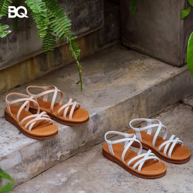 Giày sandal nữ BQ SD 822-45 đế bằng êm chân, thoải mái Giá 280.720 VND