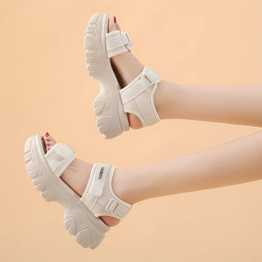 Giày sandal nữ DILY đi học đế độn 6.5cm, quai hậu cài - Giá chỉ 399.000₫ 5