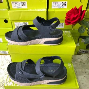 Giày sandal nữ thời trang thể thao siêu nhẹ, đế 4cm, khóa dán, thoải mái đi làm, học, chơi - Giá 375.000đ 7 Giày sandal nữ thời trang thể thao siêu nhẹ, đế 4cm, khóa dán, thoải mái đi làm, học, chơi - Giá 375.000đ 7