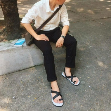 Giày sandal xỏ ngón quai chéo đế ô vuông nam nữ - Đa năng đi học, du lịch, chỉ 89.000₫
