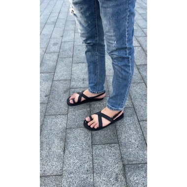 Giày sandal xỏ ngón quai chéo đế ô vuông nam nữ - Đa năng đi học, du lịch, chỉ 89.000₫