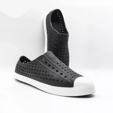 Giày Urban D95 Nhựa Mềm Đục Lỗ Thoáng Khí Chống Nước - Đi Mưa Biển Giá 129k 6