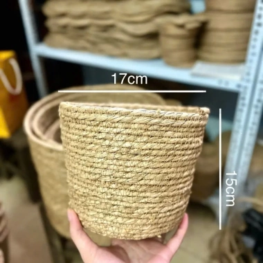 Giỏ cắm hoa bằng cói phong cách vintage - Sang trọng, giá ưu đãi 30.000đ