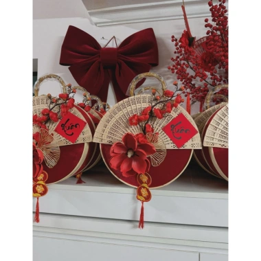 Giỏ quà Tết quạt đỏ tròn - Thiết kế sang trọng, giá ưu đãi 75.000 đồng, quà công ty