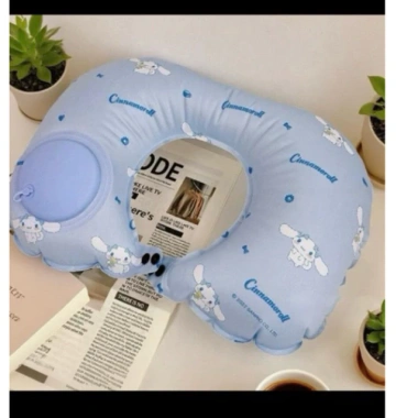 Gối bơm hơi chữ U gấp gọn du lịch - Nhỏ gọn, họa tiết Sanrio dễ thương 100.620₫