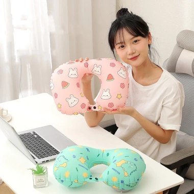 Gối chữ U bơm hơi gấp gọn lụa sữa mềm mát, kê cổ đáng yêu cho văn phòng, du lịch, xe ô tô - Giá 61.366₫ 6