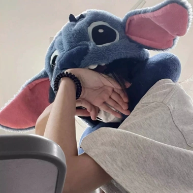 Gối chữ U dễ thương có mũ – Gối ngủ di động, du lịch & văn phòng | NingNing Decor Giá ưu đãi 135.000đ cho giấc ngủ trưa thoải mái