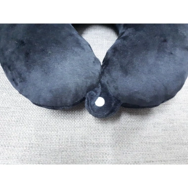 Gối tựa cổ chữ U đen có dây treo, nút cài - Văn phòng và du lịch, chỉ 45.000₫ 3