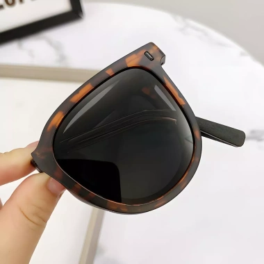 Gọng kính thời trang gấp gọn kim loại - hộp da cao, chống bụi UV, giá 32.000đ 9