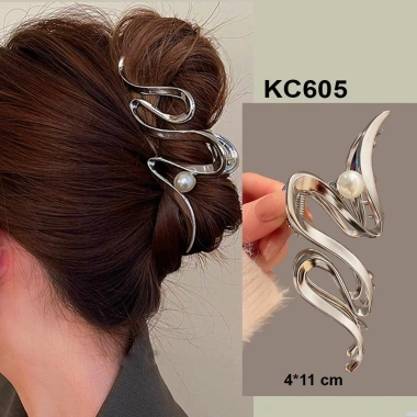 GOTI Kẹp Tóc Nữ Màu Đỏ Tết Càng Cua Kim Loại Đính Hạt Quà Tặng Giá 18.000 10 GOTI Kẹp Tóc Nữ Màu Đỏ Tết Càng Cua Kim Loại Đính Hạt Quà Tặng Giá 18.000 10