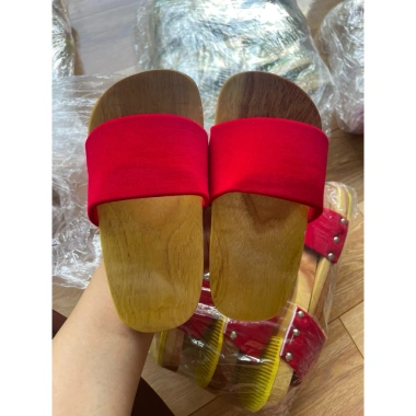 Guốc mộc bé form rộng, khuyến kích lùi size – guốc nhung quai ngang mặc bà ba, áo dài