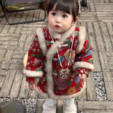 Hanfu bé gái mùa đông lông cừu fleece dày, phù hợp Tết Nguyên Đán - 397,049₫