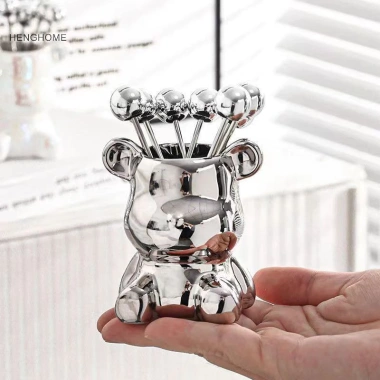 Henghome 6 Nĩa Tráng Miệng Thép Không Gỉ + Lọ Bảo Quản Gấu Dễ Thương, Phù Hợp Bữa Tiệc Trái Cây, Salad – Giá 61.270₫