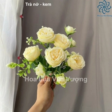 Hoa Giả Trà Nở Cành 5 Bông 4 Nụ Cắm Bình - Giá Ưu Đãi 31,603₫ (Giảm 22%) 2