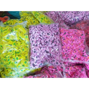 Hoa Mai và Đào Lụa Giả Trang Trí Tết - Decor Hội Chợ Xuân Giá 26.400₫ 2
