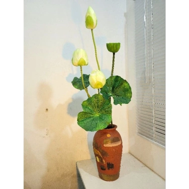 Hoa sen lụa trang trí sang trọng, giá ưu đãi 99.000đ, decor nội thất, chất liệu mềm mại, thiết kế tinh tế 5 Hoa sen lụa trang trí sang trọng, giá ưu đãi 99.000đ, decor nội thất, chất liệu mềm mại, thiết kế tinh tế 5