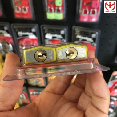 Hỏa tốc HCM - Bộ 2 ổ khóa vali Master Lock 9.120 EURTCOL 20mm dùng chung chìa - 206.800₫ 3 Hỏa tốc HCM - Bộ 2 ổ khóa vali Master Lock 9.120 EURTCOL 20mm dùng chung chìa - 206.800₫ 3