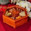 Hộp bánh kẹo Tết hình lục giác gỗ hương nắp kính thủ công cao cấp Làng Nghề Chuôn Ngọ giảm giá 299k 6