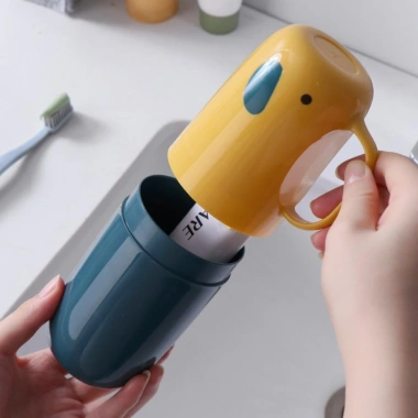 Hộp đựng bàn chải KANNERT du lịch - Nắp cốc dễ thương tích hợp, chỉ 49.280₫ 9