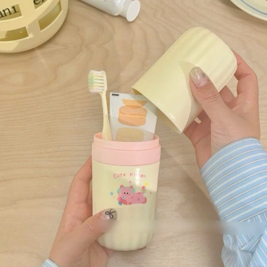 Hộp đựng bàn chải và kem đánh răng du lịch hình cún mèo dễ thương 38.999 VND
