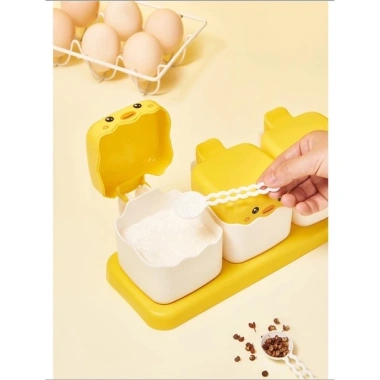 Hộp đựng gia vị 3 hủ con vịt vàng có nắp kèm 3 muỗng - Tiện lợi, sang trọng cho bếp 4 Hộp đựng gia vị 3 hủ con vịt vàng có nắp kèm 3 muỗng - Tiện lợi, sang trọng cho bếp 4