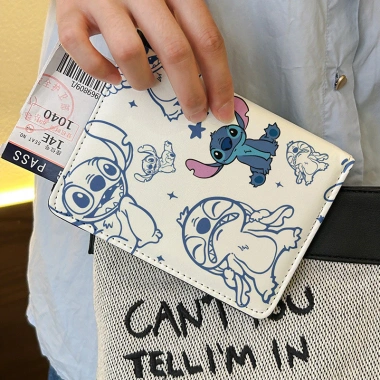 Hộp đựng hộ chiếu Stitch - Ví du lịch dễ thương có khe cắm thẻ, bộ sưu tập Lilo & Stitch, giá chỉ 77.998 VND