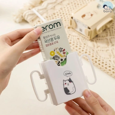 Hộp đựng sữa cho bé có quai cầm điều chỉnh linh hoạt, tự uống dễ dàng, 49.900₫ 3 Hộp đựng sữa cho bé có quai cầm điều chỉnh linh hoạt, tự uống dễ dàng, 49.900₫ 3