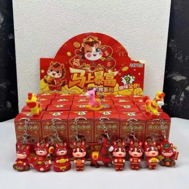 Hộp Mù Móc Khoá Ngựa Bính Ngọ Tết 2.026 - 4/24 Hộp, Móc Thể Thao World Cup 2.026 Giá 35.000 2 Hộp Mù Móc Khoá Ngựa Bính Ngọ Tết 2.026 - 4/24 Hộp, Móc Thể Thao World Cup 2.026 Giá 35.000 2