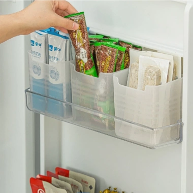 Hộp nhựa đựng thực phẩm đa năng, tiện lợi cho rau củ, dùng cánh cửa tủ lạnh cao cấp 18.042 VND 6 Hộp nhựa đựng thực phẩm đa năng, tiện lợi cho rau củ, dùng cánh cửa tủ lạnh cao cấp 18.042 VND 6