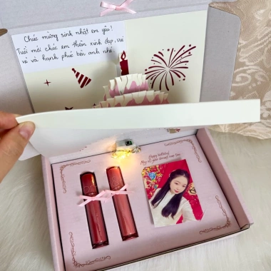 Hộp quà bánh sinh nhật 3D kèm son Romand, đèn nháy, IB chọn màu, tặng bạn gái 429k 7